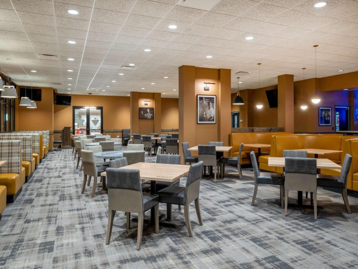 Hilton Garden Inn Jeffersonville, In Exterior photo
